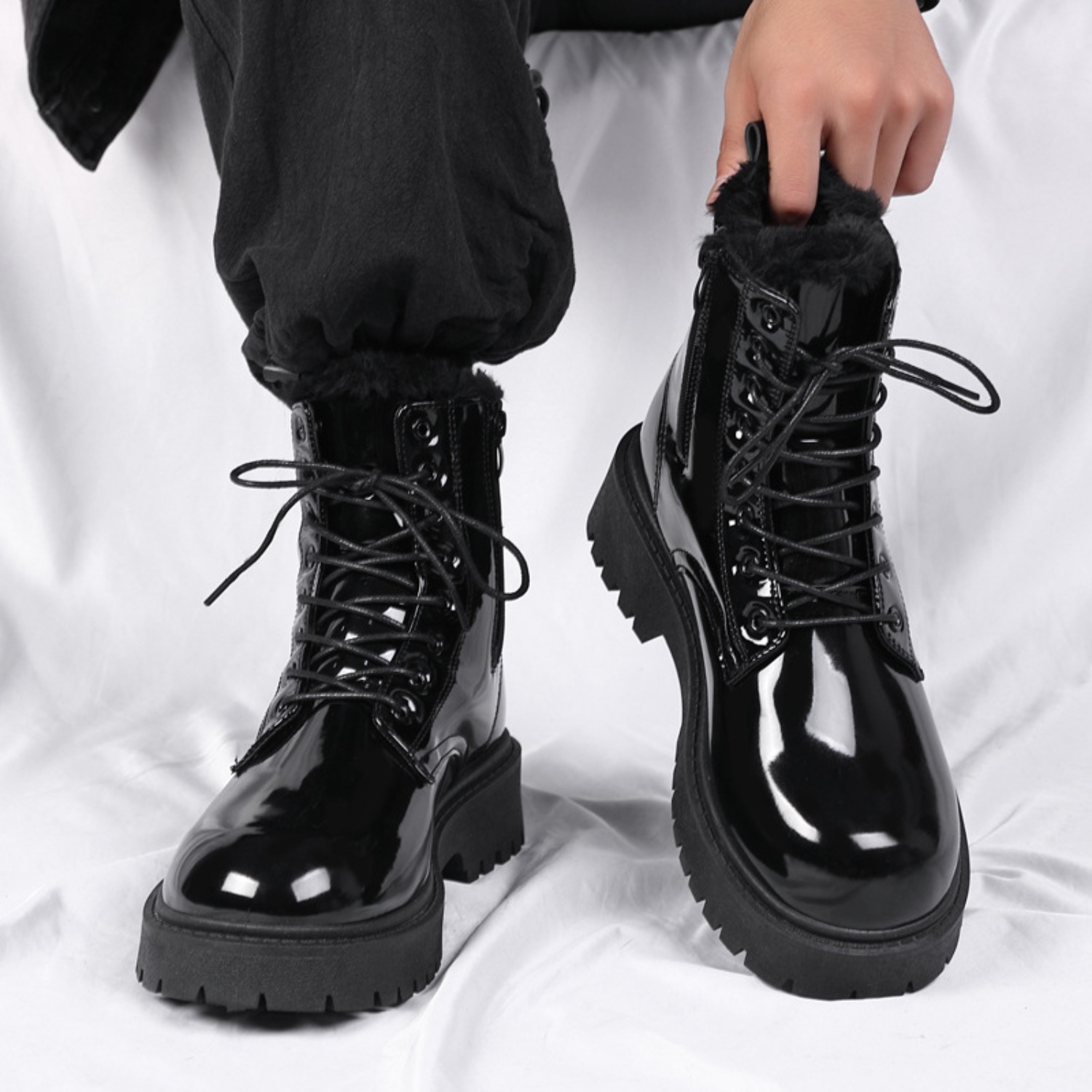 Sepatu bot pria berbulu hangat - Soft Sole Booties ulasan dan harga
